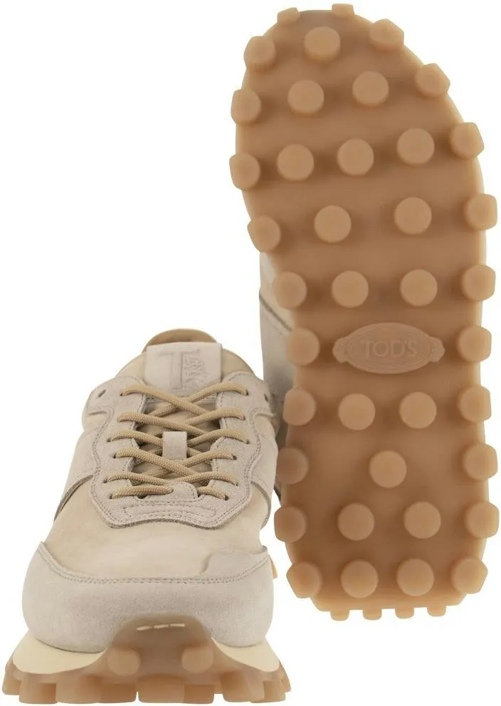1T Leather Low Top Sneakers