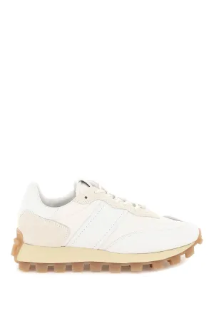 '1T' SNEAKERS