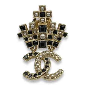 21A Crown Pin White, Black Brooch in Pearls, Resins, Gold hardware