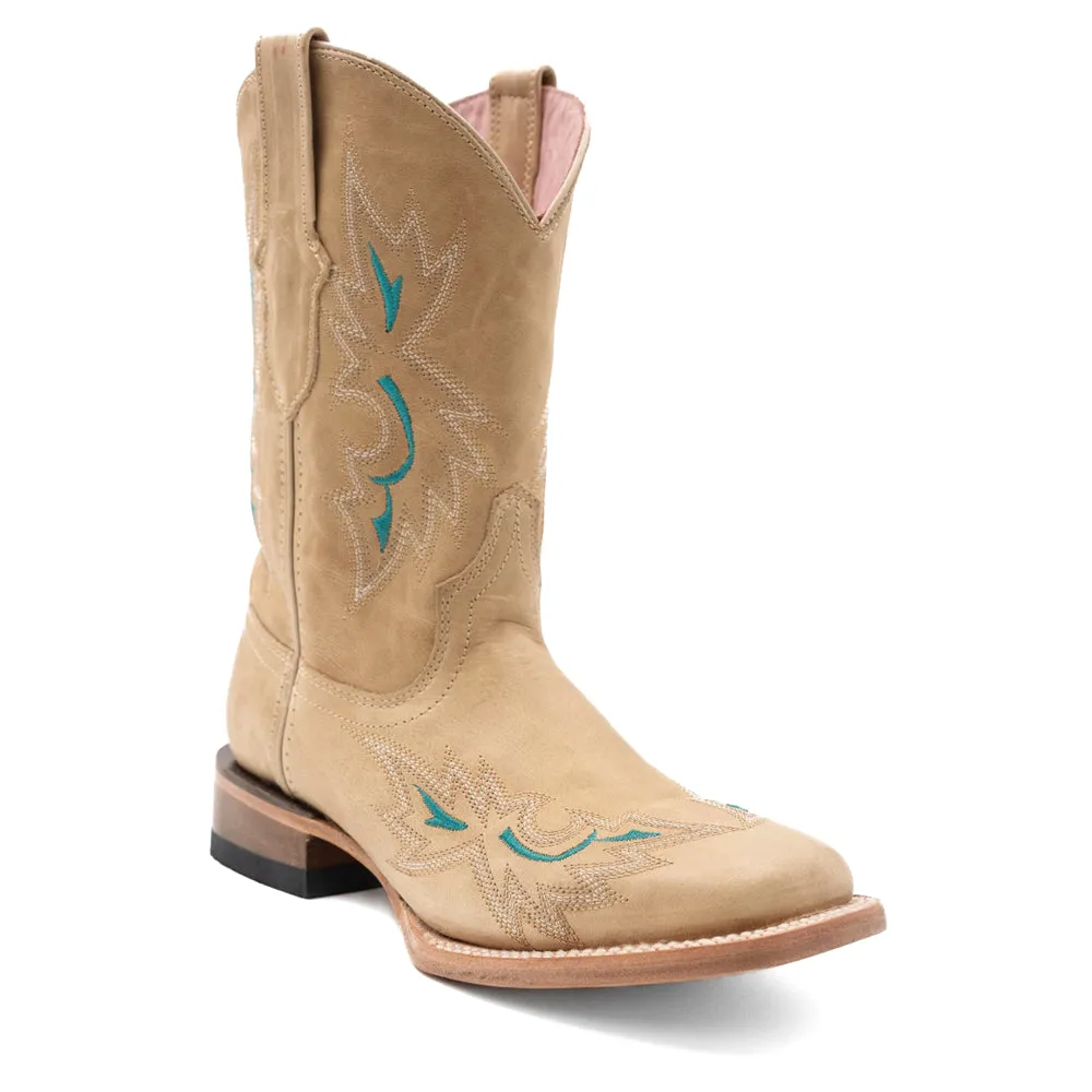 Betsy Embroidered Square Toe Pull On Cowboy Boots