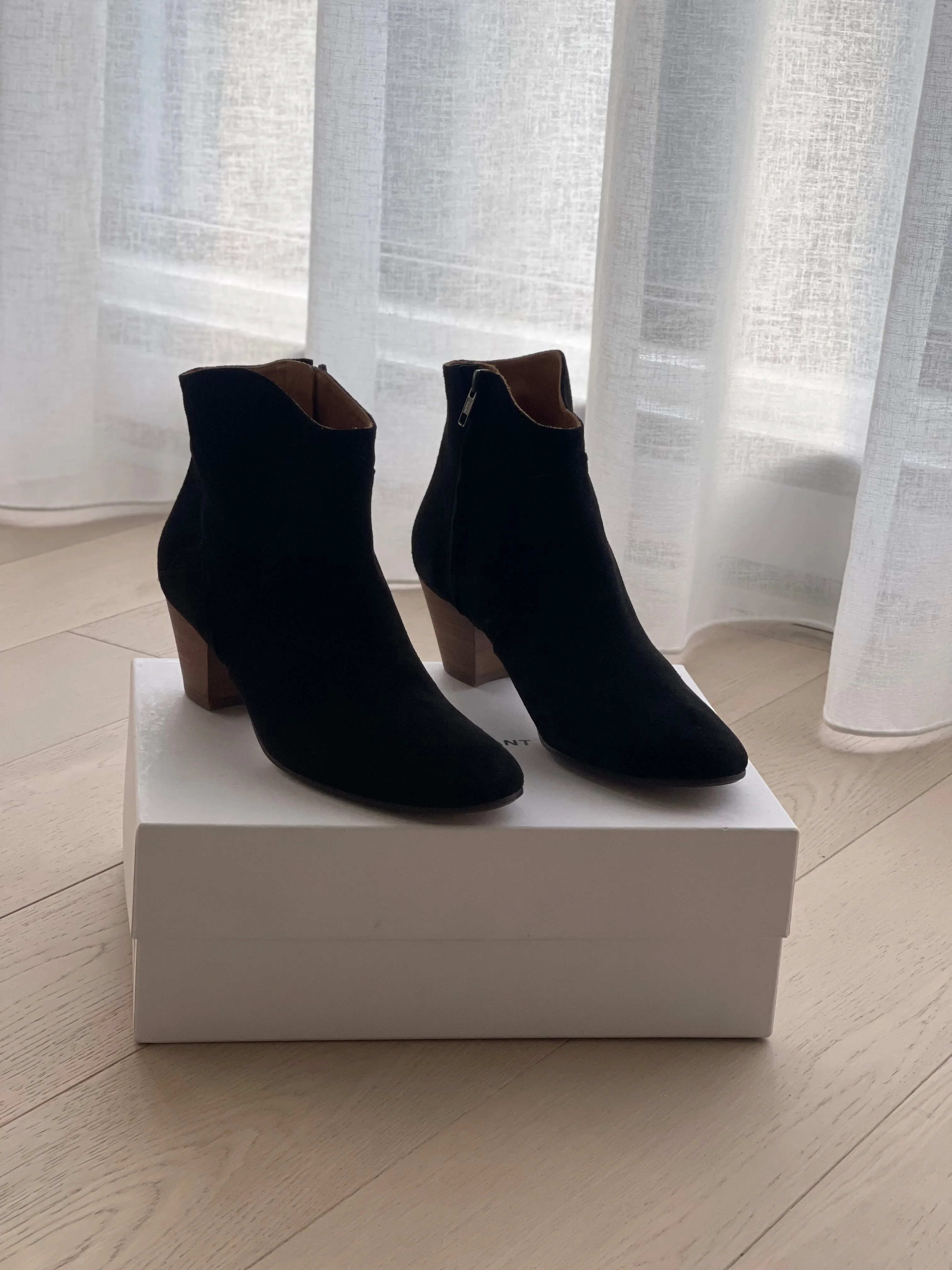 Dicker Suede Ankle Boots