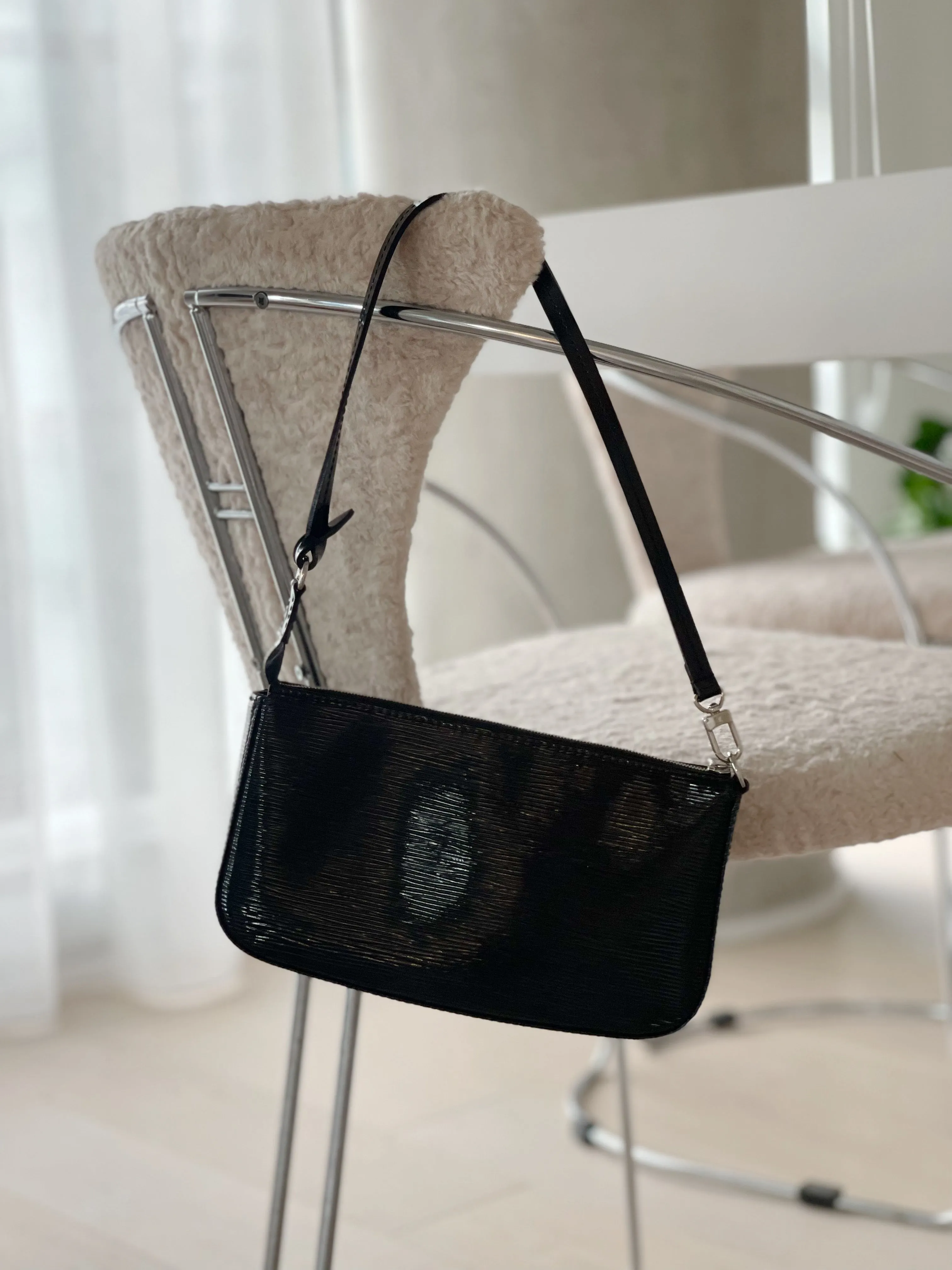 Epi Electric Pochette Accessories NM
