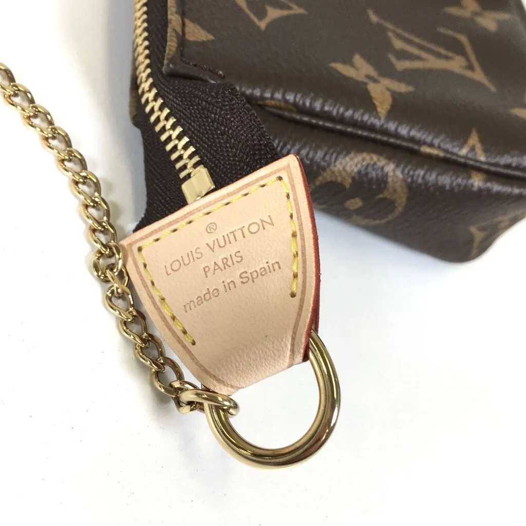 Louis Vuitton Mini Pochette Accessories